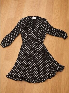 100% silk Kate Spade Black Dress with Cream Polka Dots Size 6